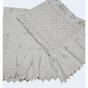 Vintage Floral Pillowcases Lace Ruffle Trim Cottagecore Shabby Chic Standard Sz